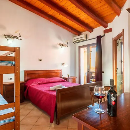 Sotto Le Stelle Vacanze 3* Бари-Сардо